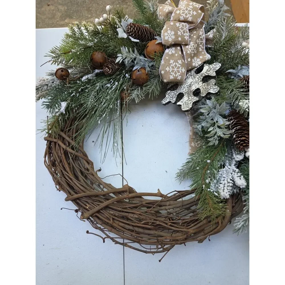 Winter Christmas Wreath Snow Pinecones Evergreen Pine Handmade 26
